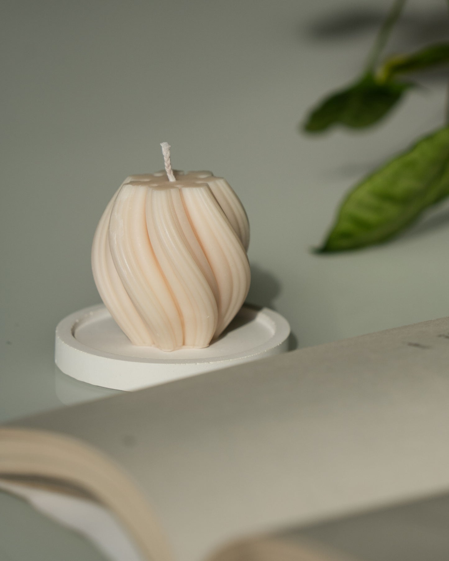 Twist mini candle